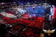 Scout队友精心布置体育馆，惊喜生日会温馨庆祝